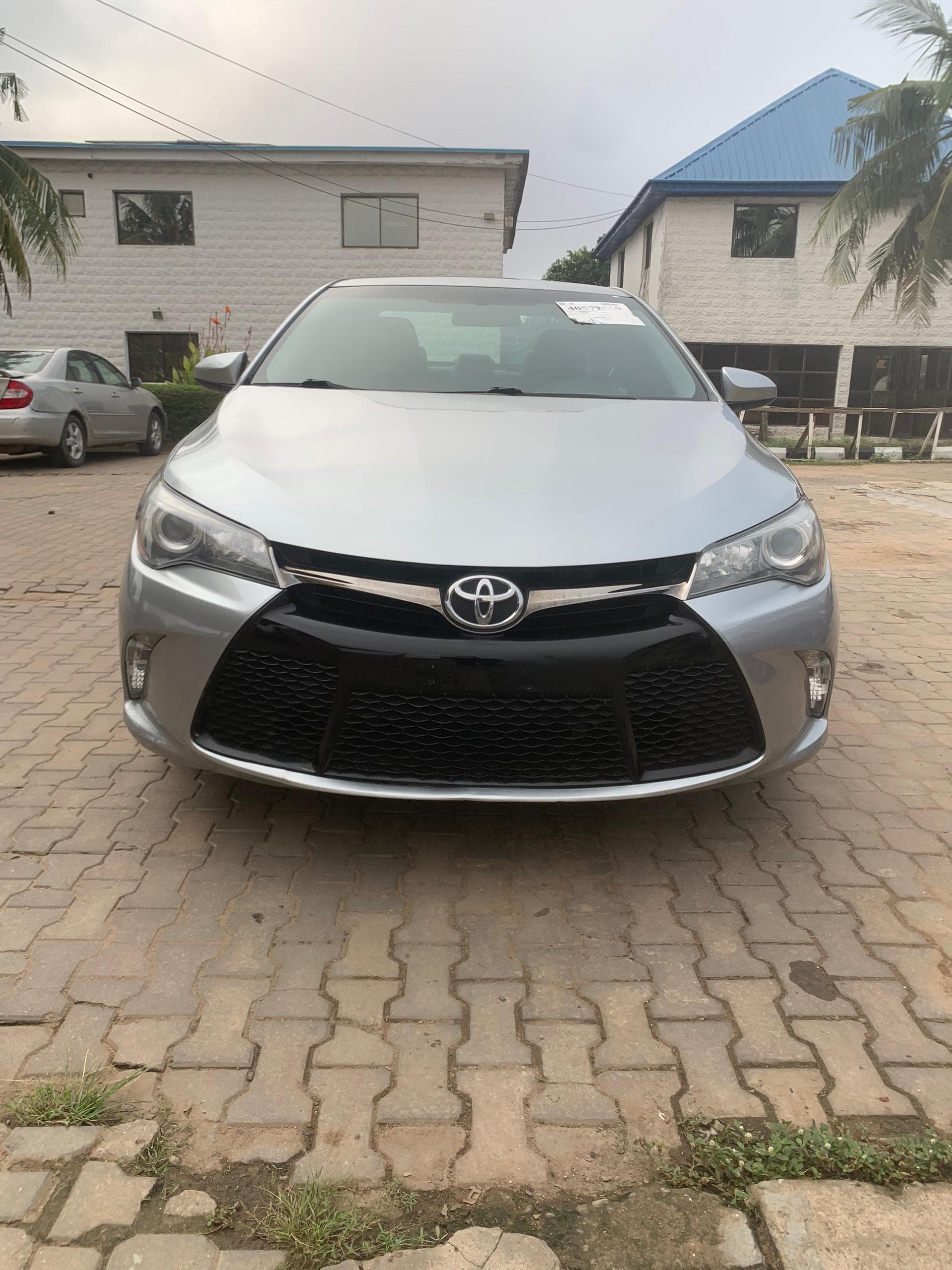Toyota Camry 2016